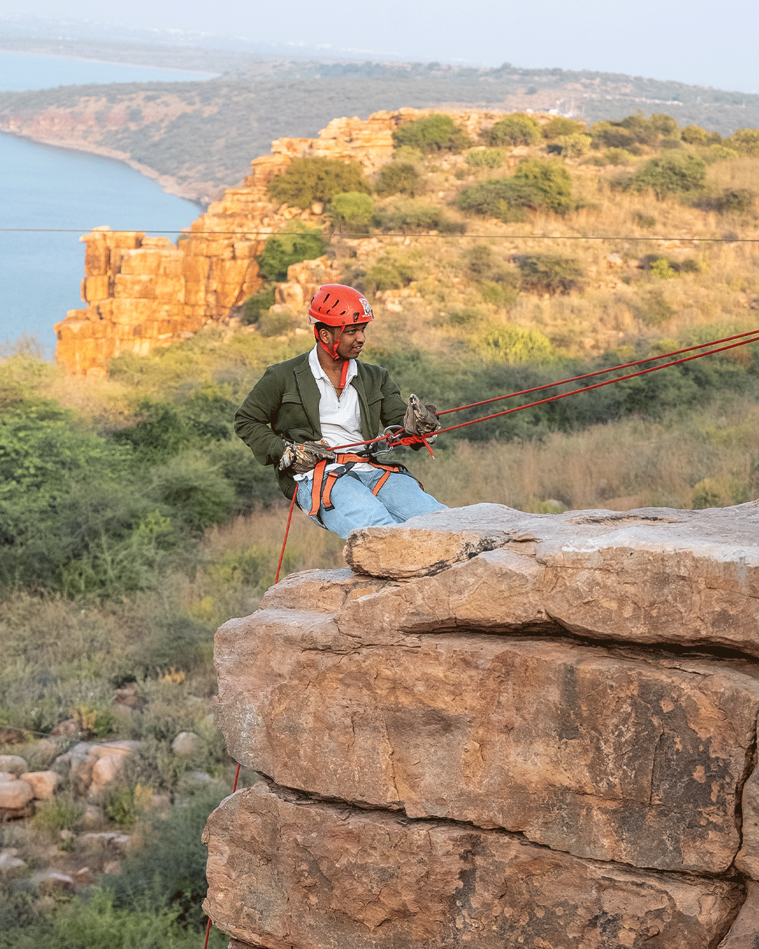 Rappelling 12